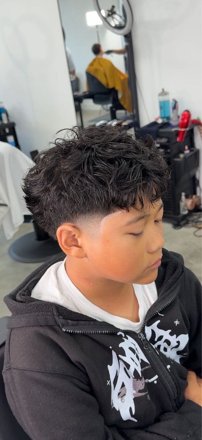 Blowout taper on loose curls
